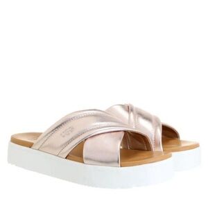 UGG Women’s Zayne Crossband Sandals